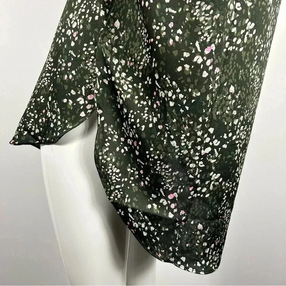 🌟Banana Republic  Shirt Womens Green Pink Print Top Career Office Mistletoe S - Picture 6 of 10